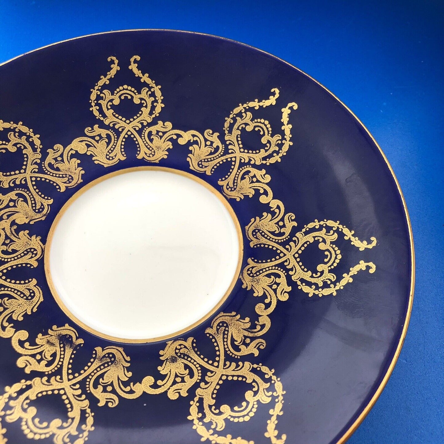 Aynsley English Bone China Cobalt Blue Gold Fruit Vine Tea Cup/Saucer