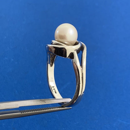 Designer 925 Sterling Silver Pearl Solitaire Modernist Twist Cocktail Ring