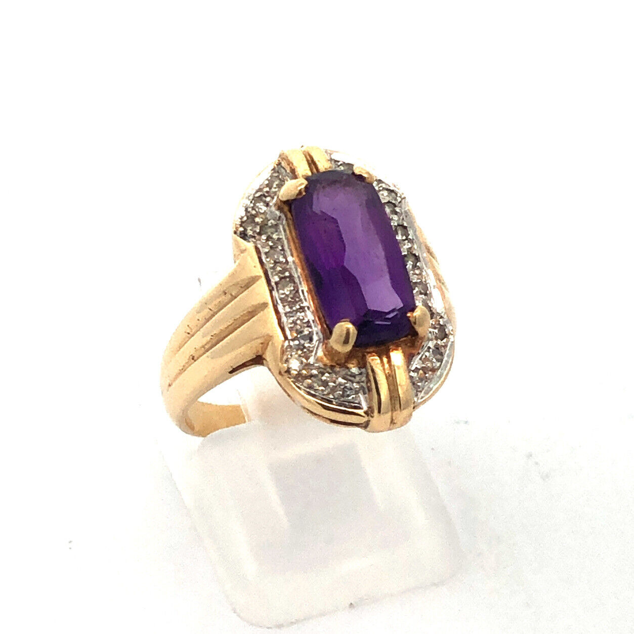 Vintage 14K Yellow Gold Oval Amethyst Diamond Halo Statement Anniversary Ring