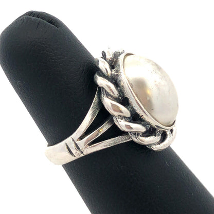 Modernist 925 Sterling Silver Oval Pearl Bezel Twist Cocktail Ring