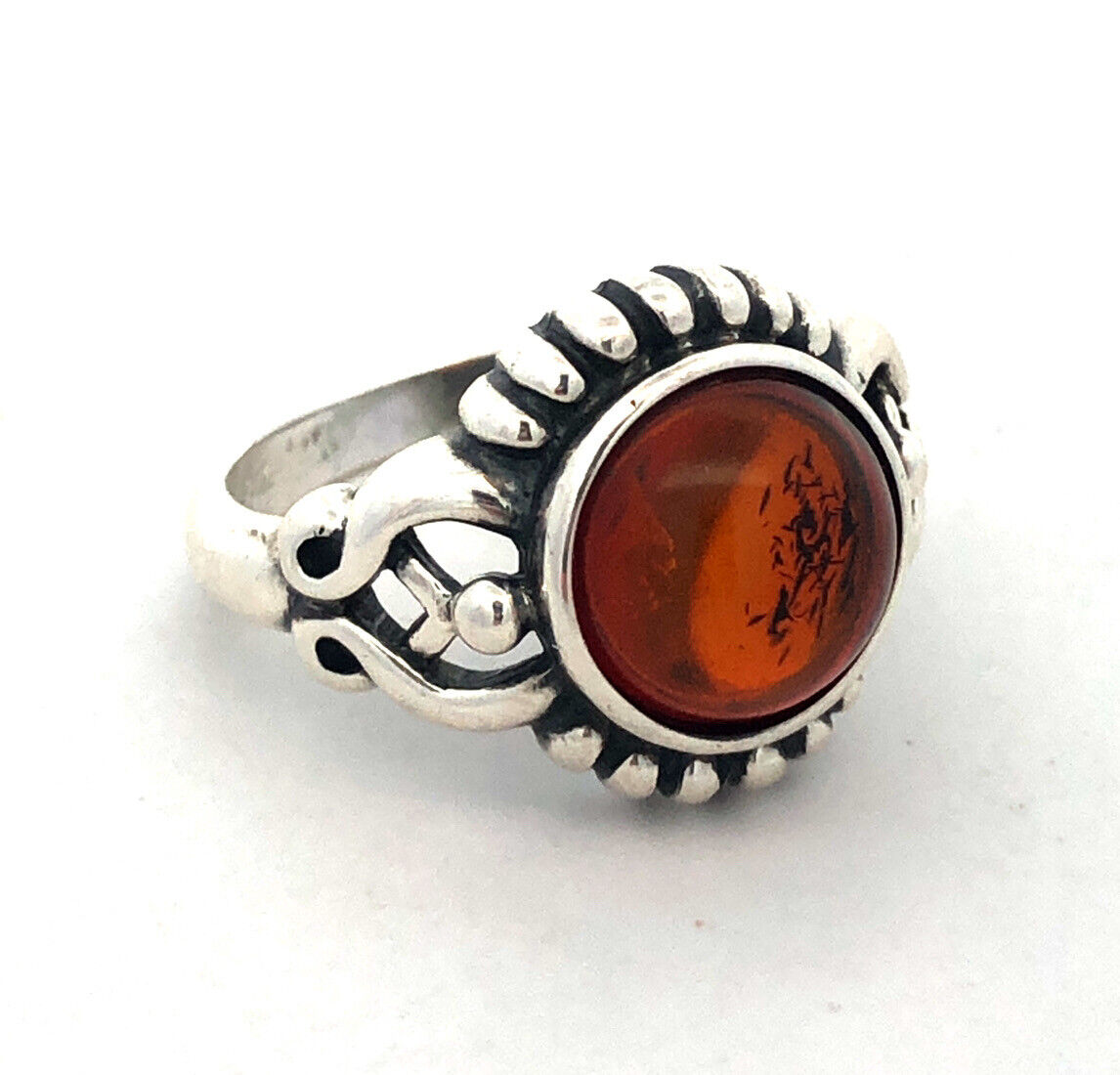 925 Sterling Silver Vintage V-8 Round Cabochon Orange Amber Cocktail Ring