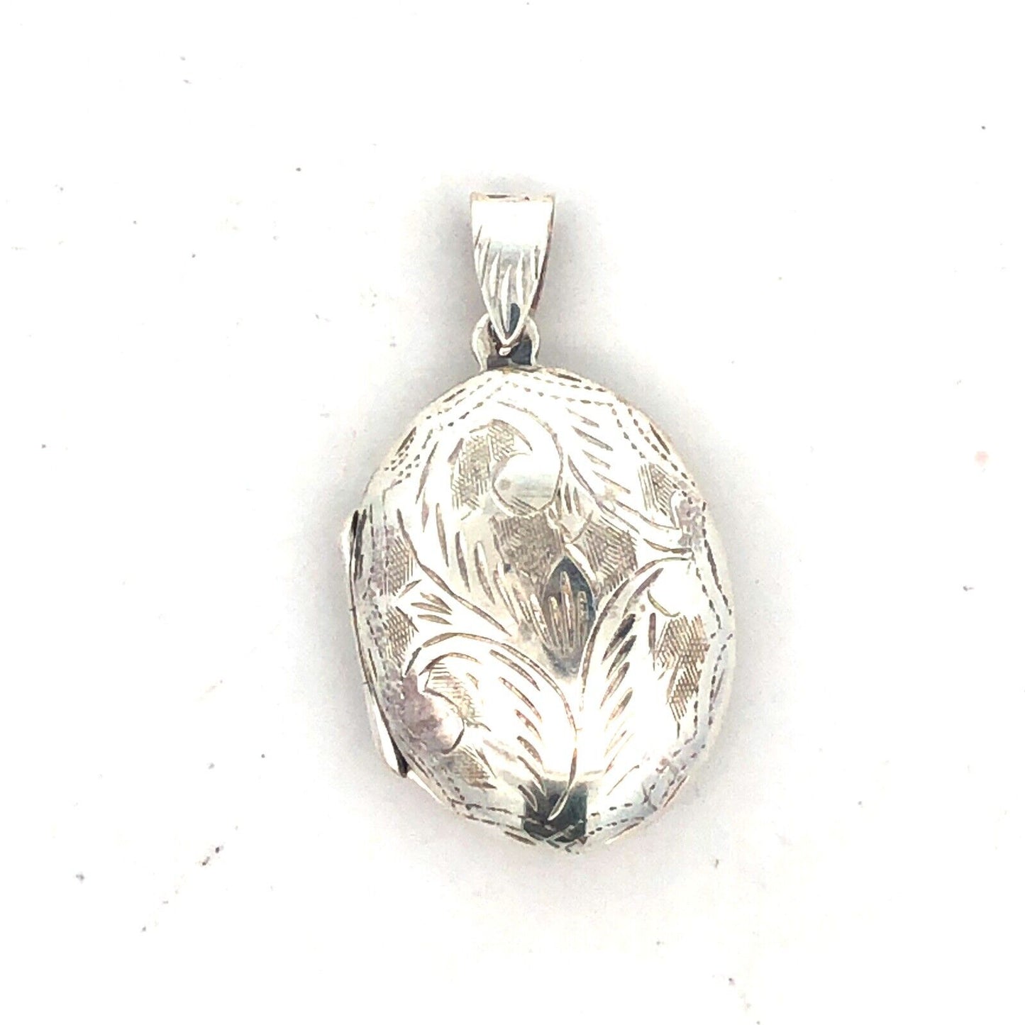 Vintage 925 Sterling Silver Etched Vine Filigree Oval Picture Locket Pendant