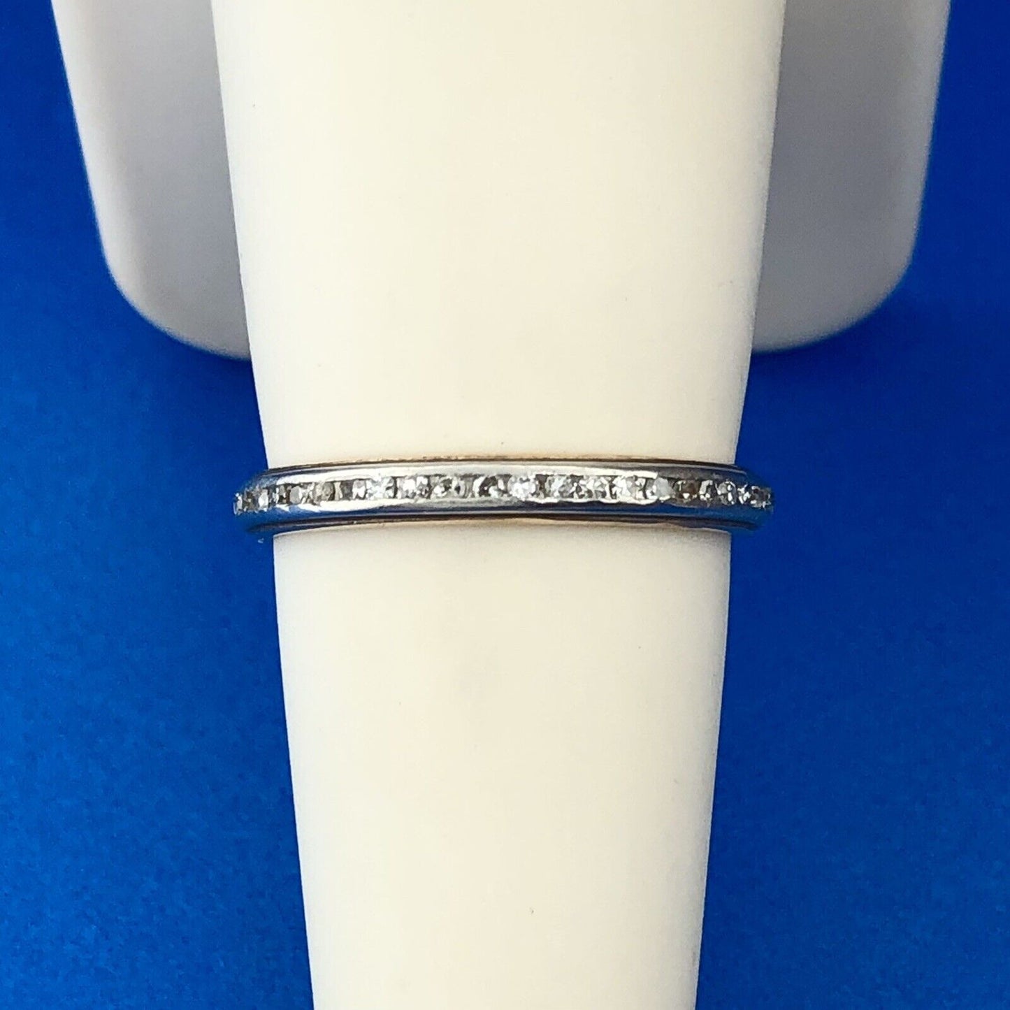 Gorgeous 14k Yellow Gold Round Cut Diamond Eternity Anniversary Band  Ring