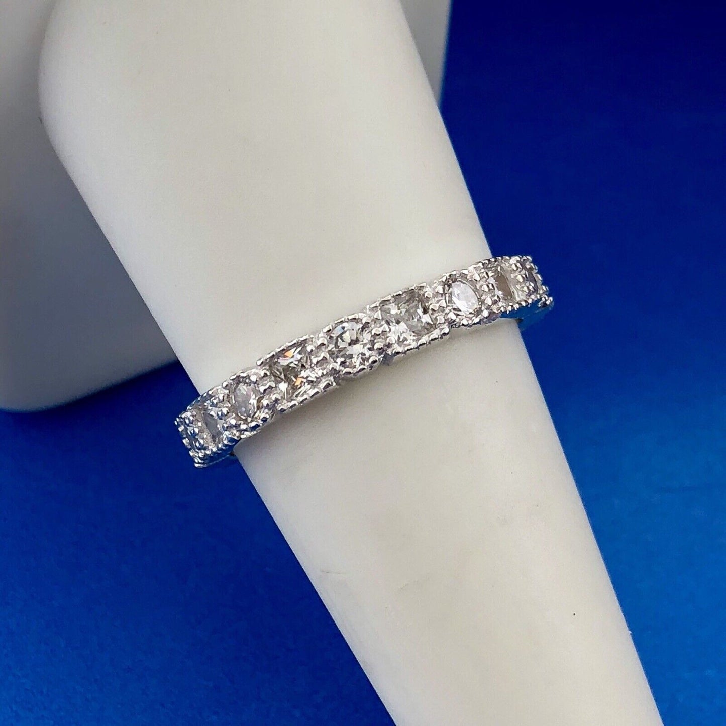 Gorgeous 925 Sterling Silver Cubic Zirconia CZ Infinity Anniversary Band Ring