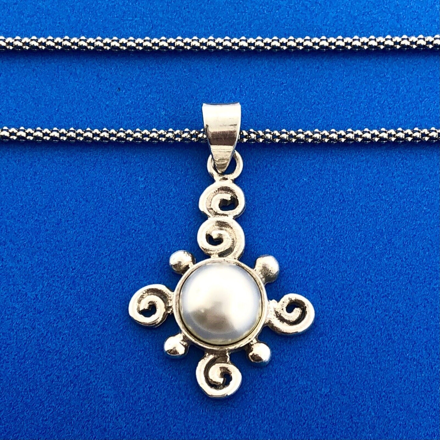 Designer JM Sterling Silver Mabe Pearl Whimsical Swirl Snake Chain 19" Necklace