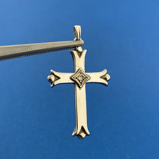 Designer Esemco 14k White Gold Round Cut Diamond Faith Cross Dangle Pendant