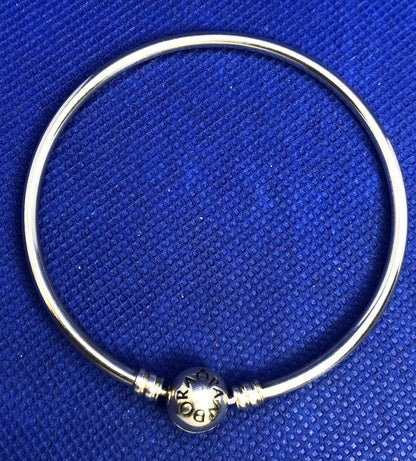 Designer PANDORA ALE Sterling Silver Round Charm Clasp Bangle Bracelet #590713
