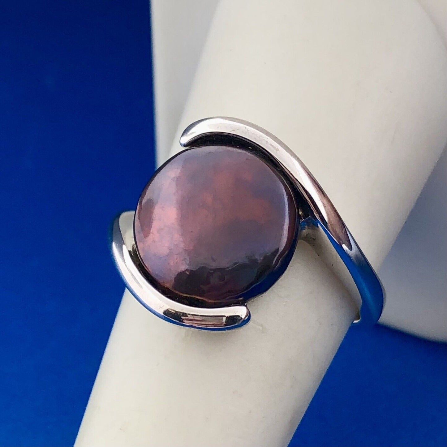 Designer 925 Sterling Silver Burgundy Abalone Cabochon Modernist Bypass Ring