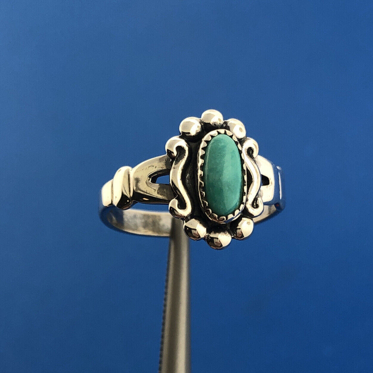 Stunning Sterling Silver Native American Cabochon Turquoise Oval Ring Size 5
