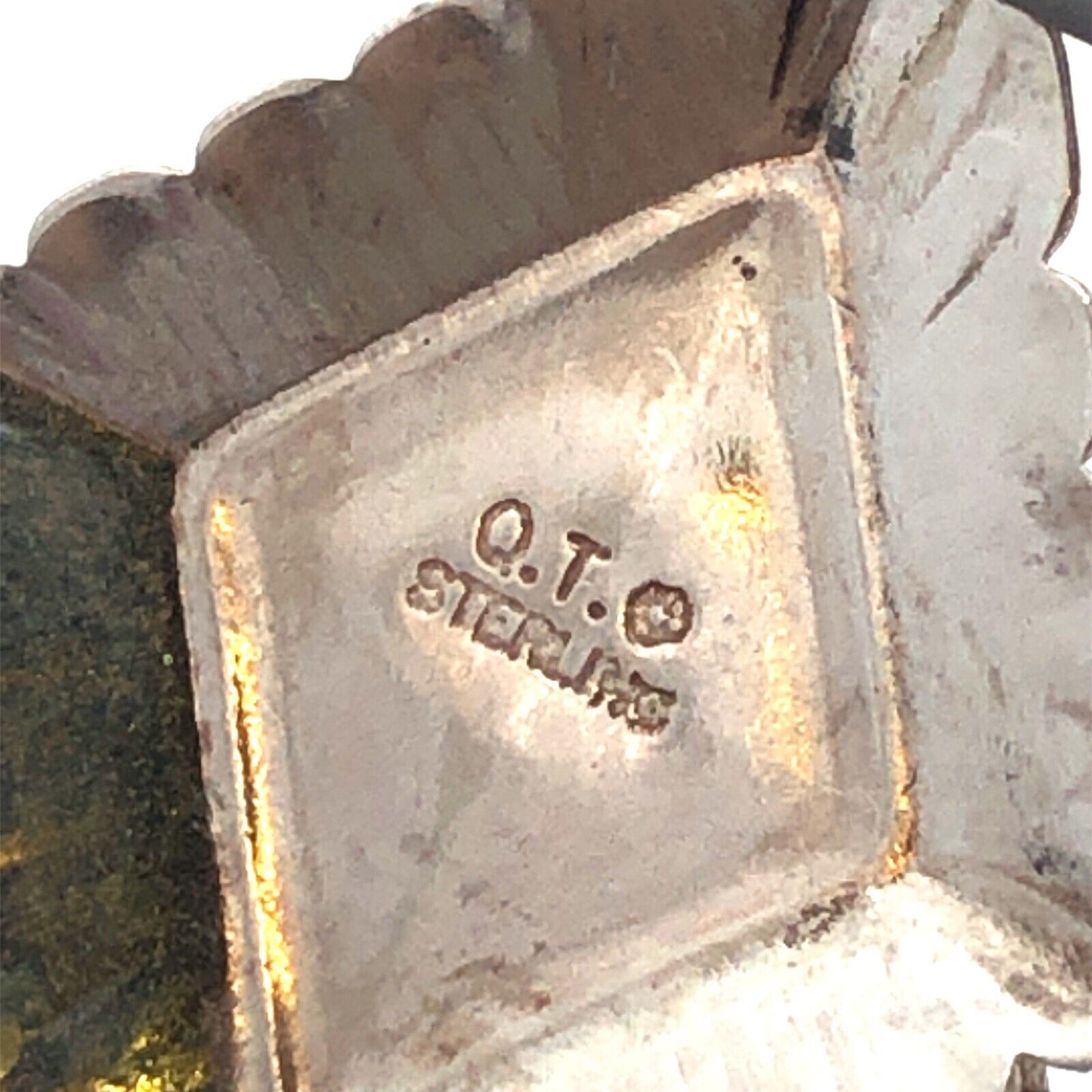 Native American QT 925 Sterling Silver Green Malachite Pendant Necklace