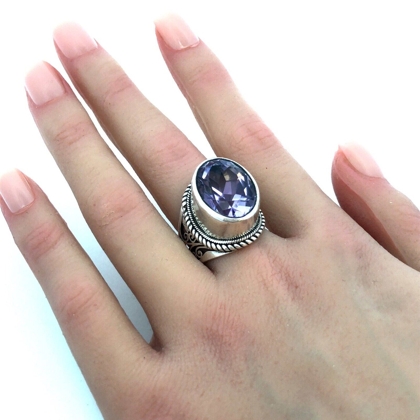 Vintage 925 Sterling Silver Oval Amethyst Floral Scroll Statement Ring