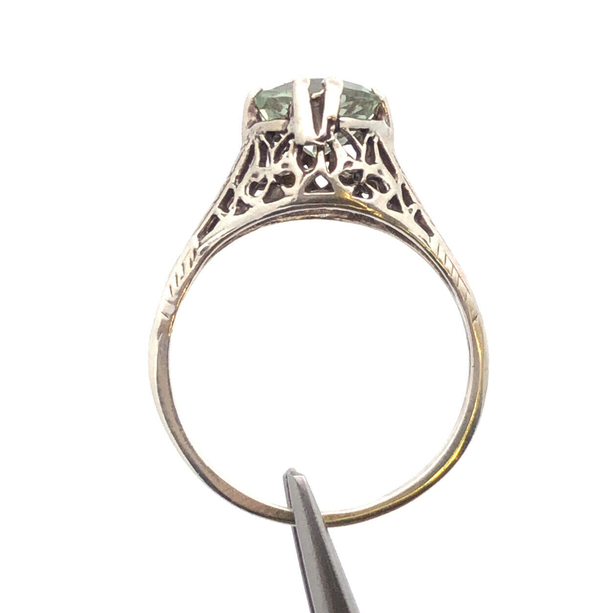 Vintage 14K White Gold Green Amethyst Prasiolite Solitaire Filigree Detail Ring