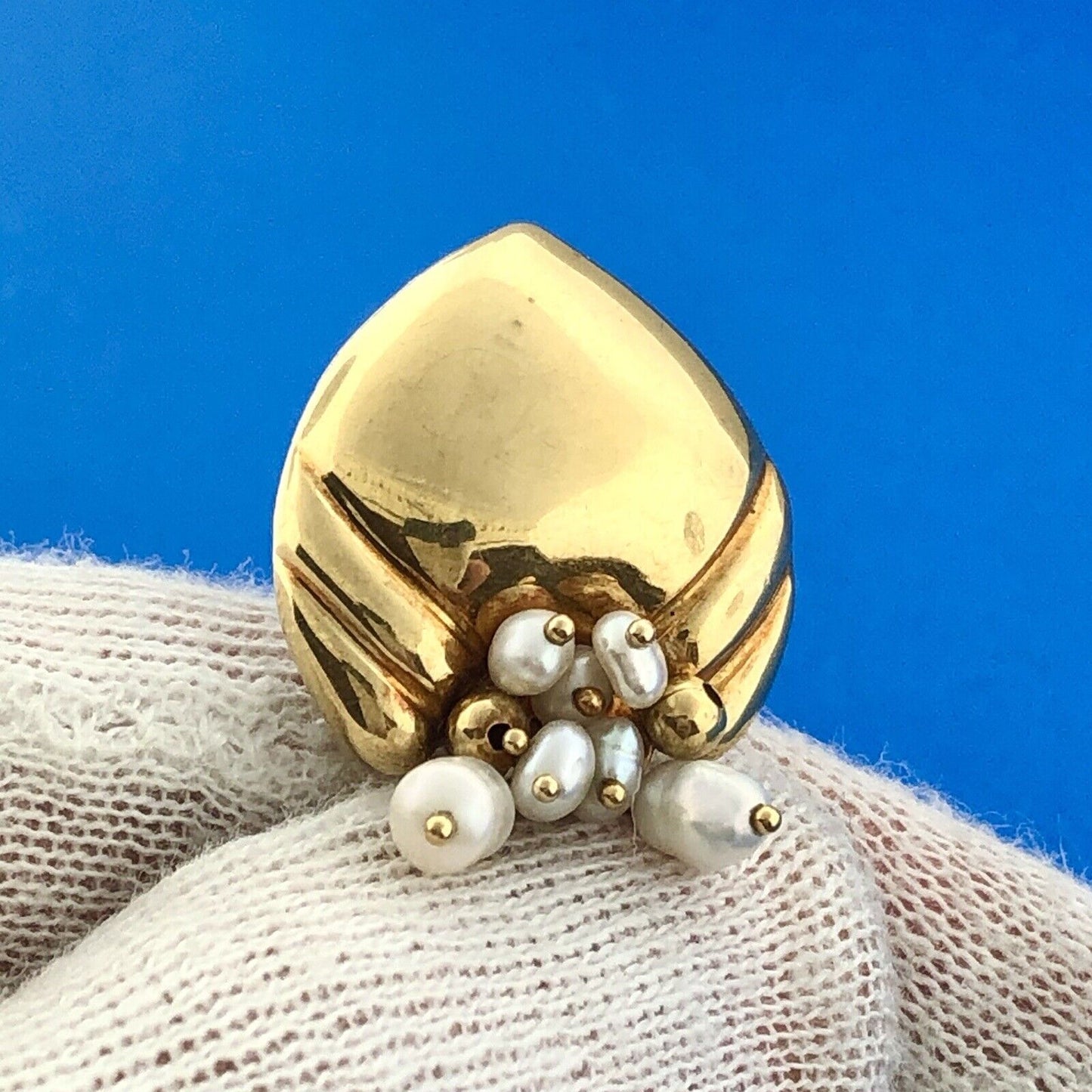 Vintage 18k Yellow Gold White Pearl Cluster Heart Shell Leverback Earrings