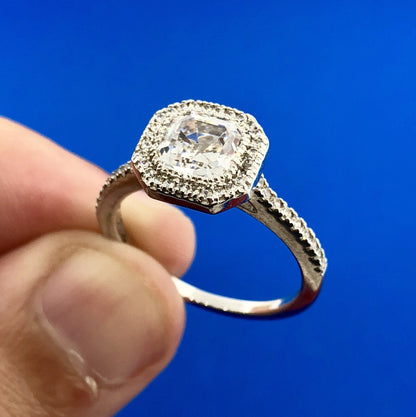 Designer 925 Sterling Silver Cubic Zirconia CZ Solitaire W/Halo Engagement Ring