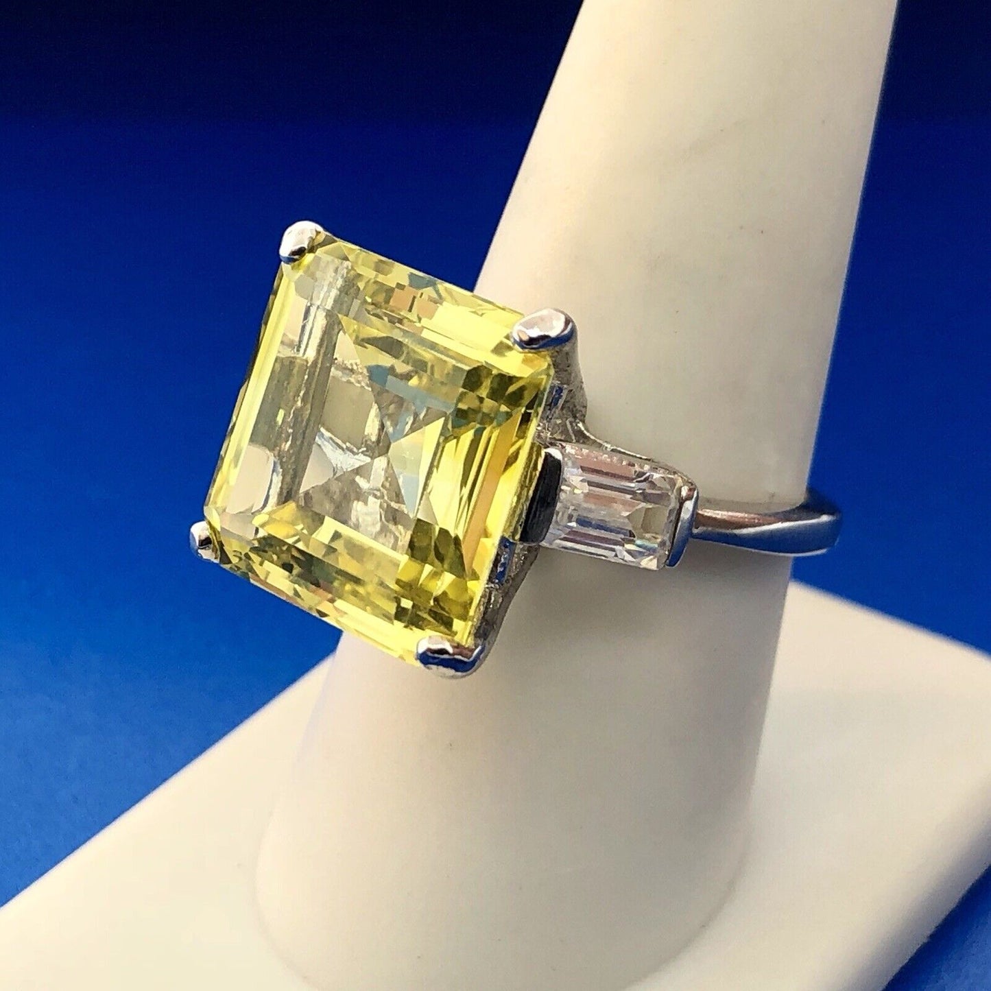 Spectacular Sterling Silver 925 Yellow White CZ Statement Fashion Cocktail Ring