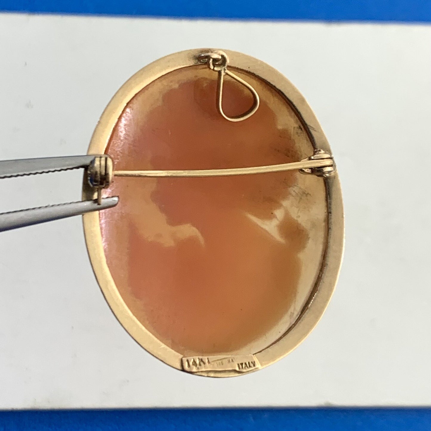 Vintage Designer Italy 14K Yellow Gold Oval Statement Cameo Brooch Pendant