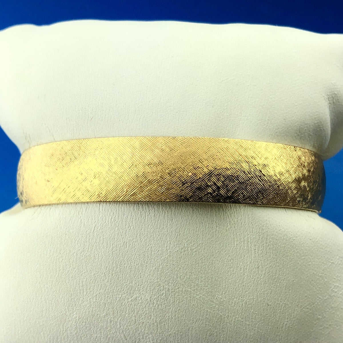 Classic Vintage Monet Gold Tone Florentine Finish Hinged Bangle Bracelet