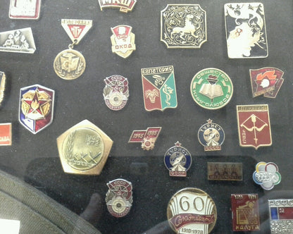 VINTAGE SOVIET UNION USSR RUSSIAN PIN COLLECTION WITH RUSSIAN MILITARY CAP