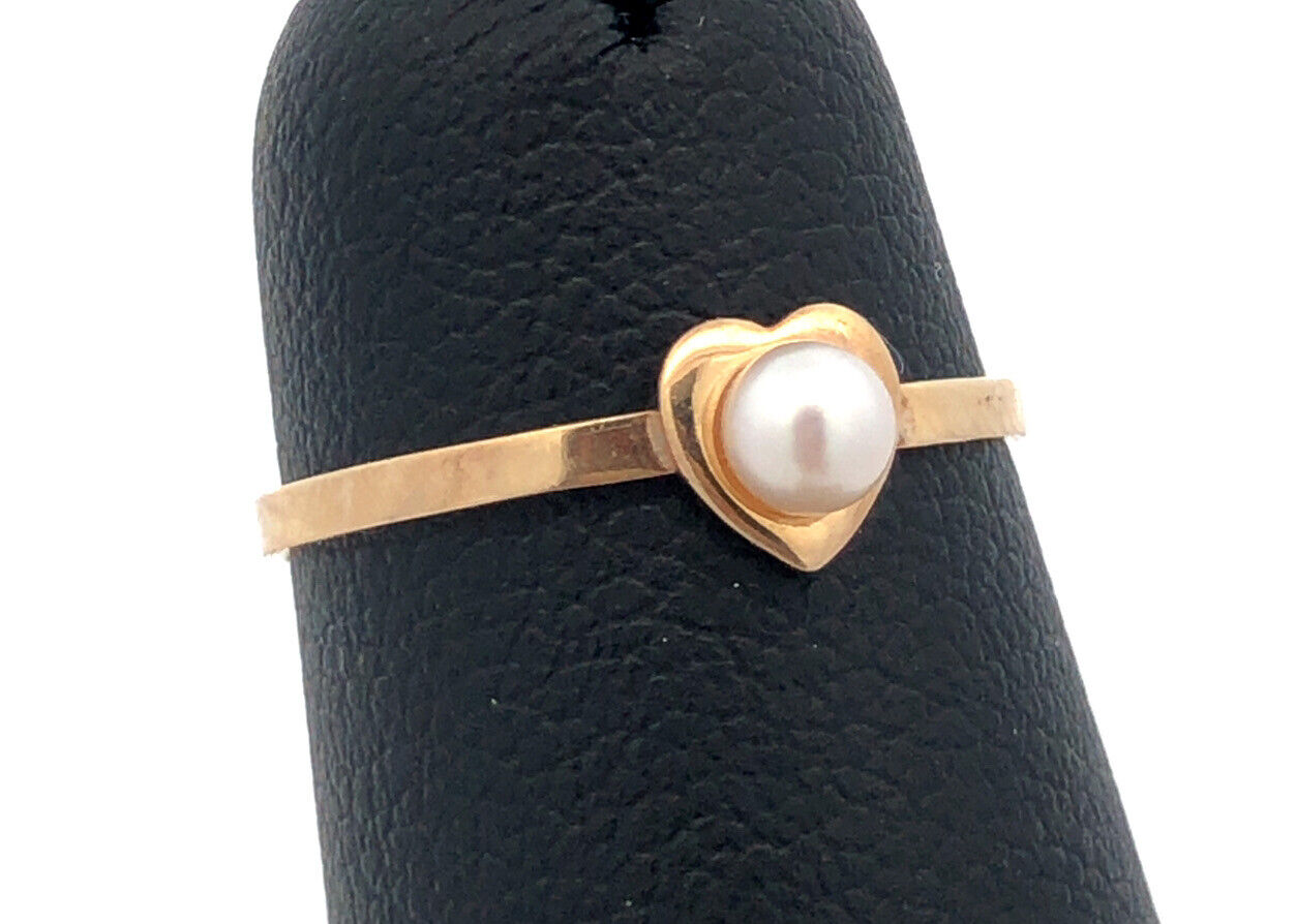 Vintage PSCO 10K Yellow Gold Pearl Child's Heart June Birthstone Ring