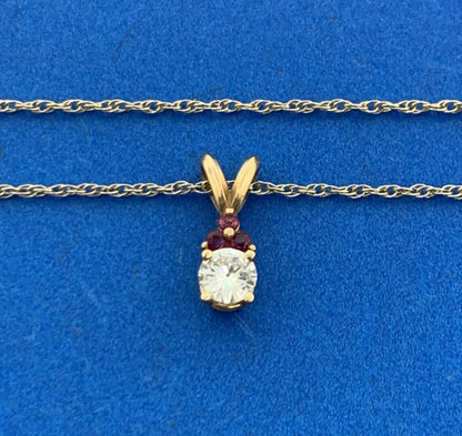 Vintage  14K Yellow Gold Diamond Solitaire Ruby Accented Pendant Necklace