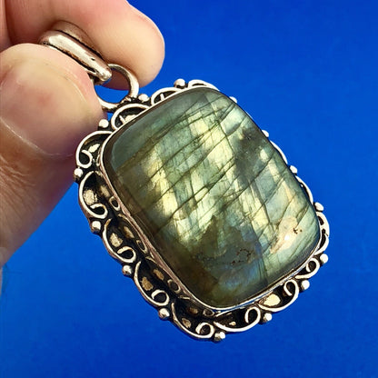 Sterling Silver 925 Labradorite Leo Scorpio Sagittarius Zodiac Stone Pendant