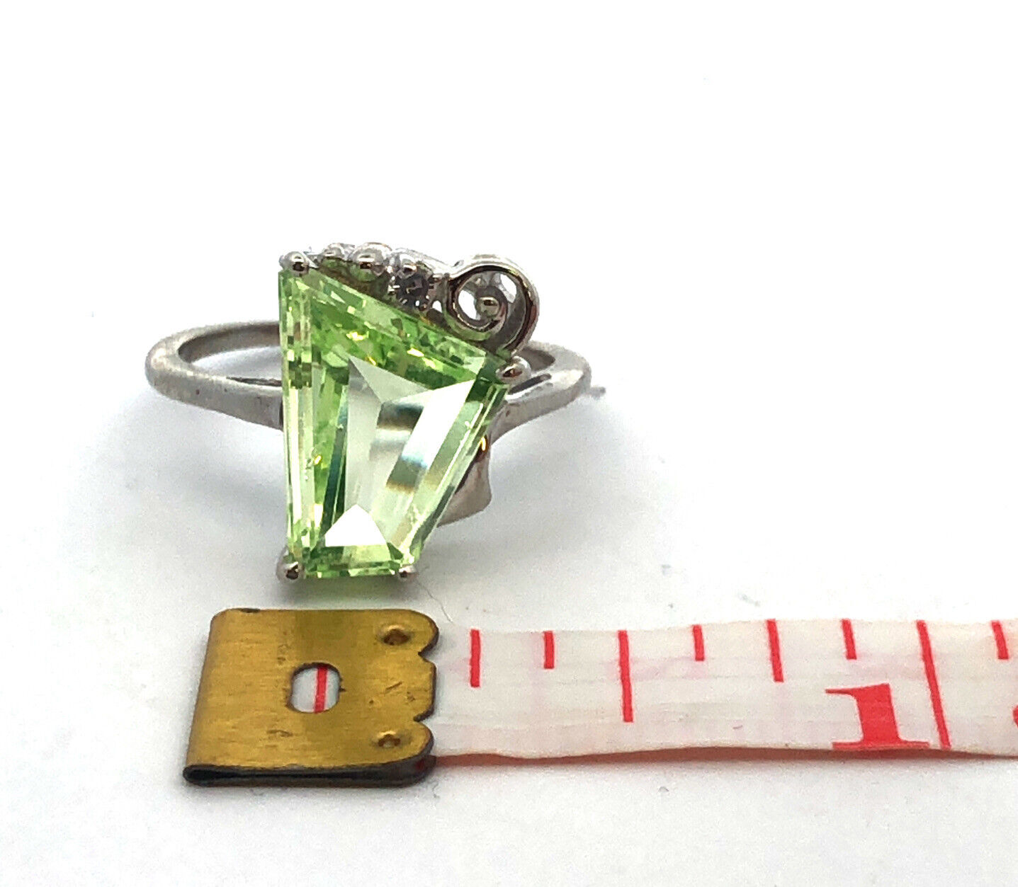 Vintage 14K White Gold Trapezoid Green Citrine White Amethyst Modernist Ring