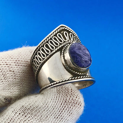 Stunning Sterling Silver 925 Oval Cabochon Swirly Purple Stone Ring Size 7