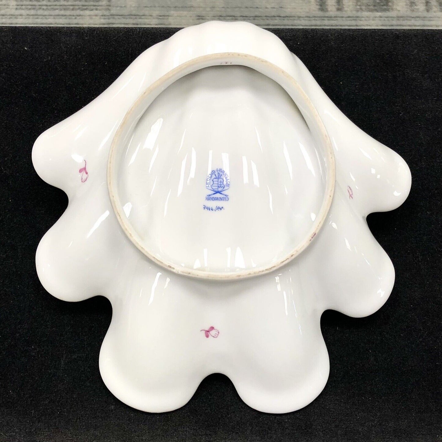 Vintage Herend Hugary Raspberry Chinese Bouquet Apponyi Large Shell Serving Dish