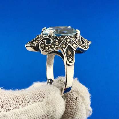 Estate 925 Sterling Silver Oval Blue Topaz Marcasite December Anniversary Ring