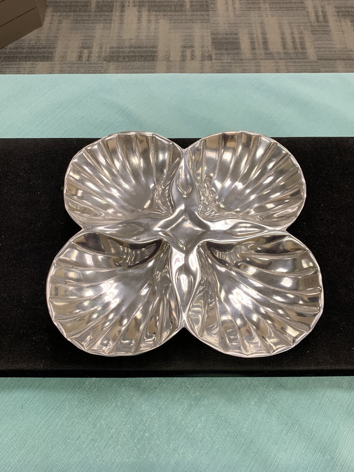 Aluminum High Polished 4 Compartment Shell Relish Dip Serving Tray