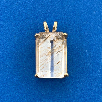 Mystical 14K Yellow Gold Golden Reticulated Quartz Well Being Statement Pendant