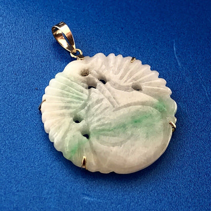 Vintage 18K Yellow Gold Carved White Green Jade Jadeite Oriental Disc Pendant