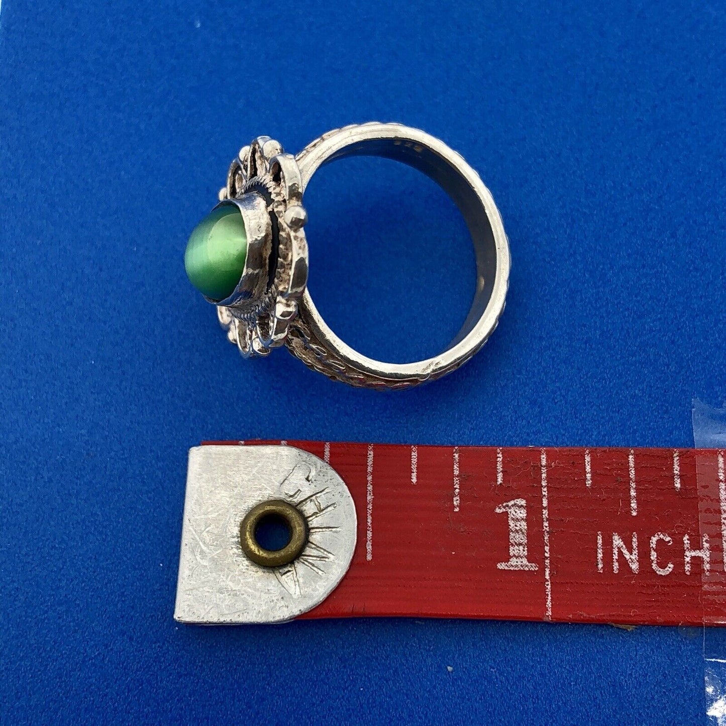 Bright Retro Sterling Silver 925 Green Tigers Eye Scroll Filigree Cocktail Ring