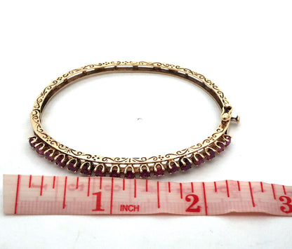 Vintage 14K Yellow Gold Round Ruby Open Scroll Hinged Cuff Bangle Bracelet