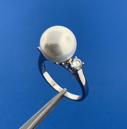 Stunning Sterling Silver 925 Faux Pearl Sparkling Round Cut CZ Ring Size 9