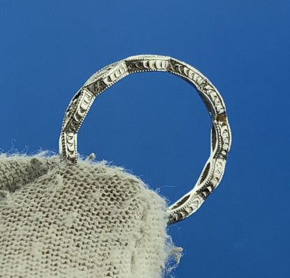 Gorgeous 14k White Gold Round Cut Diamond Women's Wedding Band Ring Size 7