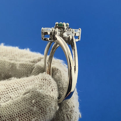 Stunning Sterling Silver 925 Round Cut Emerald Sparkling CZ Cross Ring Size 9