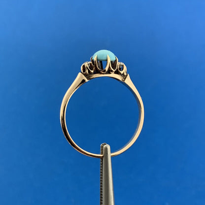 Vintage 14K Yellow Gold Turquoise Cabochon Diamond Accented Cocktail Ring
