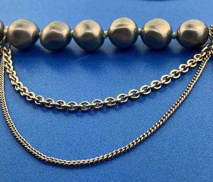 Kenneth Cole Reaction KCR Silver Tone Grey Pearl Metal Statement Choker Necklace