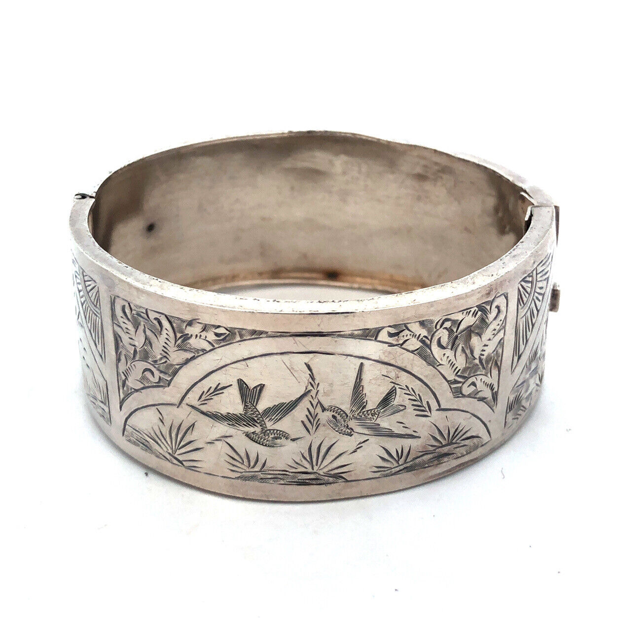 Vintage 925 Sterling Silver Wide Bird Nature Detail Hinged Cuff Bracelet