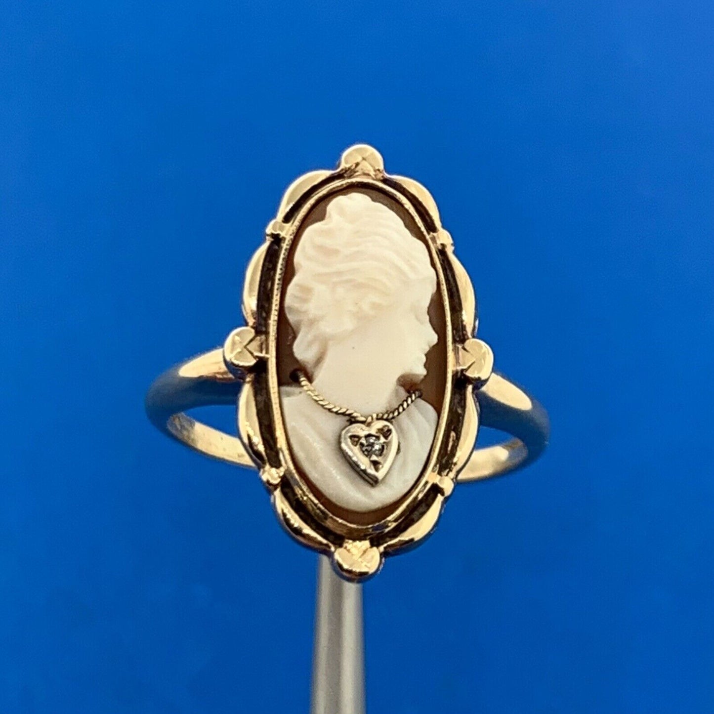 10K Yellow Gold Black White Cameo Diamond Accented Ring