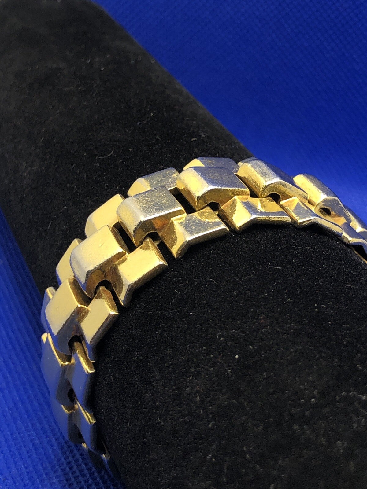Mid Century Trifari Gold Tone Modernist Accordion Link Chunky Statement Bracelet