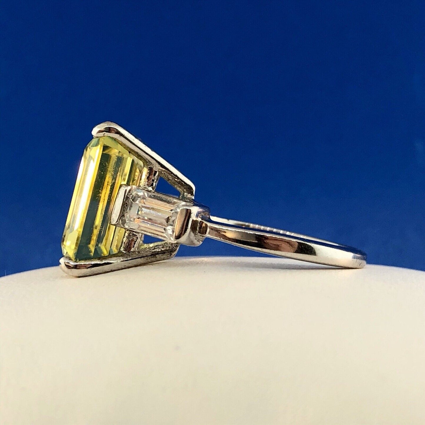 Spectacular Sterling Silver 925 Yellow White CZ Statement Fashion Cocktail Ring