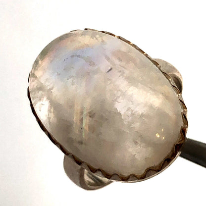 Vintage 925 Sterling Silver Oval Rainbow Moonstone Ring