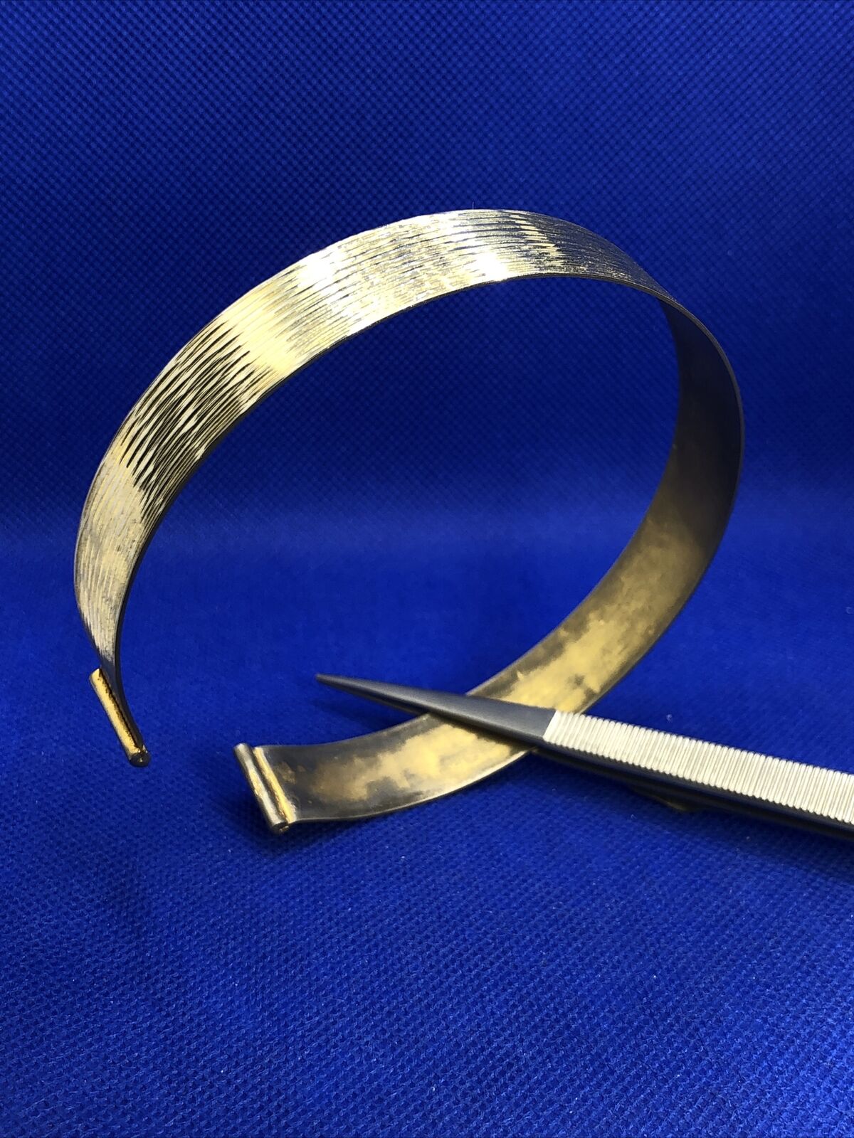 Mid Century Crown Trifari Gold Tone Ribbed Upper Arm Flapper Open Cuff Bracelet