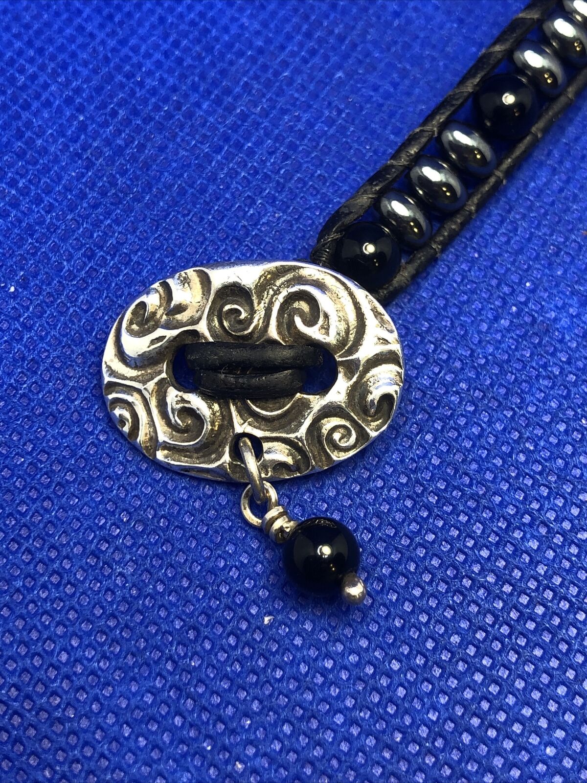 Unisex 999 Fine Silver Medallion Black Onyx Hematite Bead Black Leather Bracelet