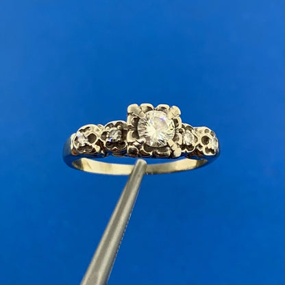 Vintage 14K White Gold Diamond Solitaire W/Accents Engagement Ring