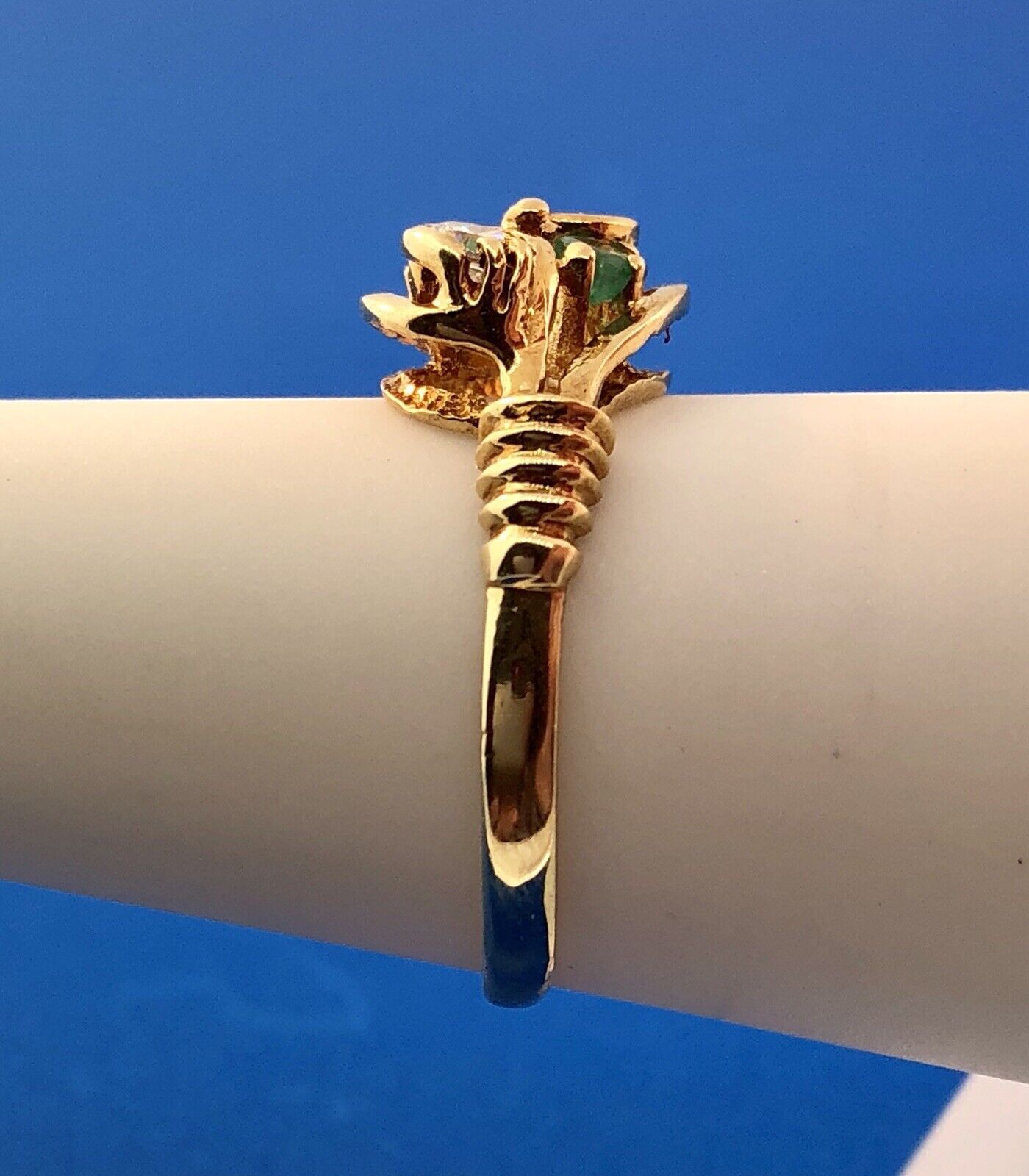 Vintage 18K Yellow Gold Cubic Zirconia Emerald Anniversary Modernist Bypass Ring