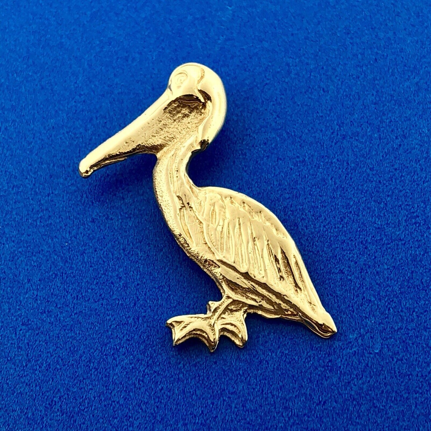Vintage 14K Yellow Gold Textured Bird Pelican Louisiana State Bird Pendant