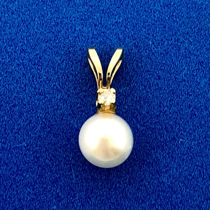 14K Yellow Gold Pearl Diamond Wedding Birthstone Anniversary Charm Pendant